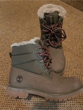 Timberland Waterproof Green with Fur Lace-Up Boots